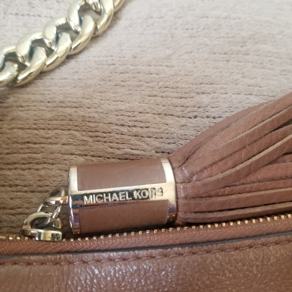 Michael Kors brown tassle crossbody - Picture 7 of 10